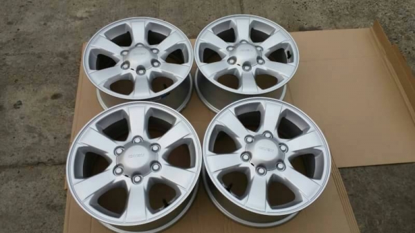 ล้อ isuzu blue power 1.9 ddi ขอบ 16 ชุดล่ะ 6500