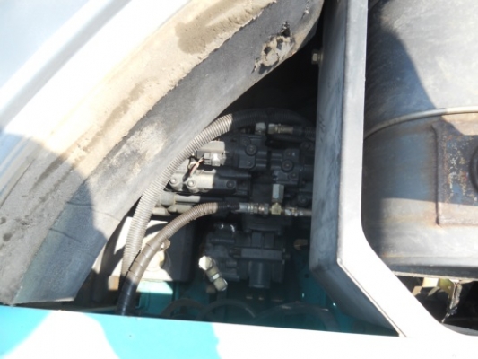 ขายรถแบคโฮเก่านอกจากญี่ปุ่น kobelco sk 135 yy04 สนใจโทรสอบถาม 092-3309229 อี๊ด