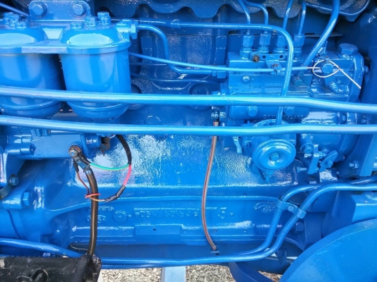 ขายด่วนรถไถฟอร์ด 6600 รุ่นยอดนิยมสภาพพร้อมลุยงาน เล่มทะเบียนพร้อมโอนครับ