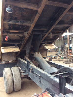 HINO KM 310 ดั๊ม เครื่อง 90 แรง เครื่องดี ยางดี ครัทซีสวย ขาย 200,000 บาท ศุภากร 081-1903107, 081-4252943