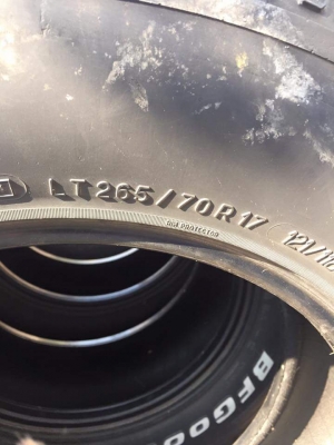 ขายยาง bf all 265/70/17 ปี 12
