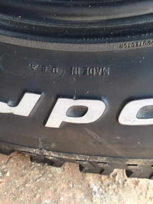 ขายยาง bf all 265/70/17 ปี 12