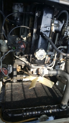 แหล่งรวมรถโฟลค์ลิฟท์งาเทฮิ้งค์ฟอร์คภาคตะวันออกสำหรับตักยางก้อนขี้ยางพารา