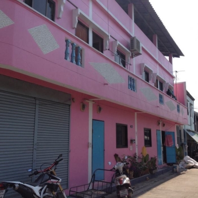 ขายตึกแถวห้องเช่า 4 ห้องบันไดแยก ซอยวัดมหาวงษ์ เนื้อที่รวม 20 ตร.ว.