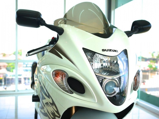 ขาย Suzuki Hayabusa ปี 2011 พร้อมทะเบียนแท้ ออกเรดบารอน สีเดิมทั้งคัน