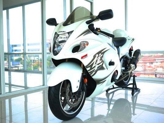 ขาย Suzuki Hayabusa ปี 2011 พร้อมทะเบียนแท้ ออกเรดบารอน สีเดิมทั้งคัน