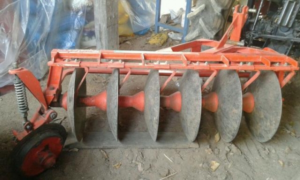 ผานพรวนPT6ใบ24นิ้วสภาพใหม่มากครับ