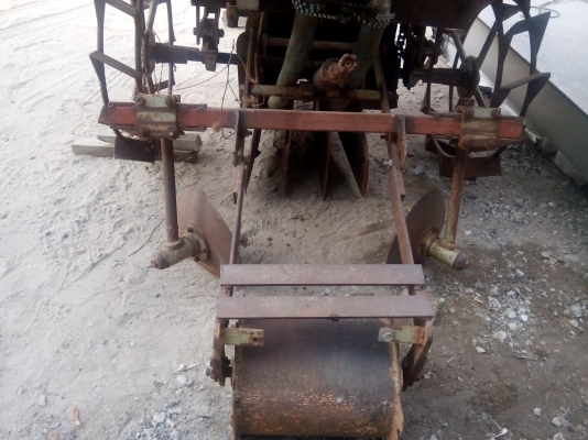 ขายหางปลูกอ้อย ร่องคู่ ใส่ 47 แรงขึ้นไป