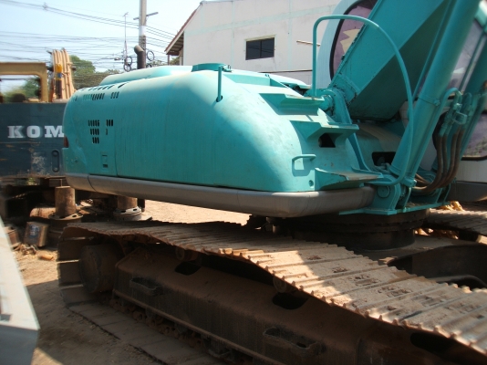 ขายรถแม็คโคร โกเบลโก้ 200-5 เครื่องดี ปั้มดี บูมอาร์มไม่มีปะ กำลังจะเปลี่ยนโซ่ใหม่สองข้าง มีเล่มทะเบียนพร้อมโอน