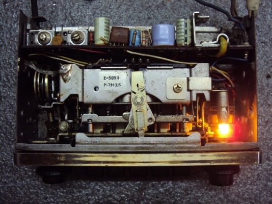 ขายวิทยุรถยนต์แนวเรโทร