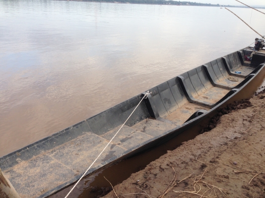 เรือเร็ว...เรือเหล็กบรรทุก 6 ตัน ไม่มีวันจมน้ำสบายใจได้ครับ