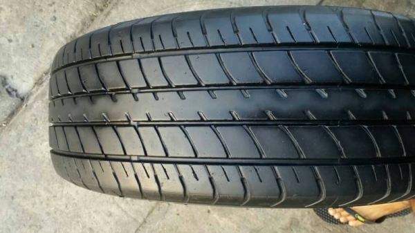 ล้อ toyota vios ขอบ 15 4รู 100 พร้อมยางชุดล่ะ 6800