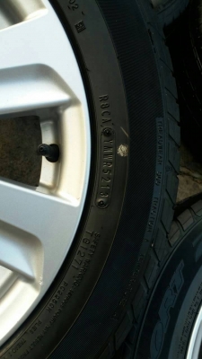 ล้อ toyota vios ขอบ 15 4รู 100 พร้อมยางชุดล่ะ 6800