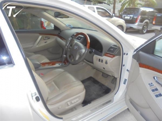 TOYOTA CAMRY 2.4 HYBRIDE โฉม camry 2006 สีขาว เกียร์ออโต้ TOYOTA CAMRY 2.4 HYBRIDE โฉม camry 2006 สีขาว เกียร์ออโต้