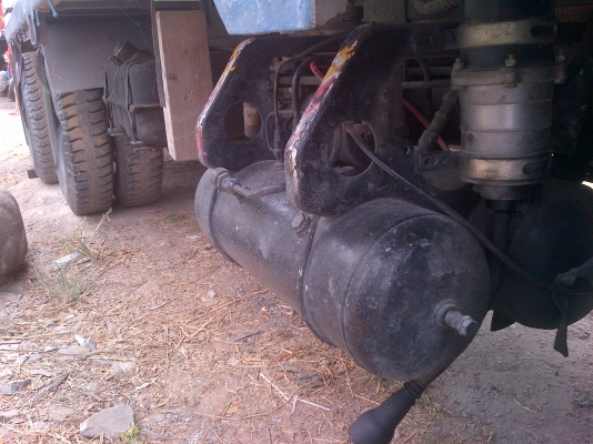 อีซูซุ 175 เพลาเดียว 450,000 บาทติดต่อ 090-6208746