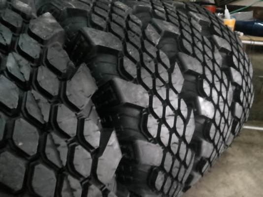 ยางใหม่ kingcobba 31×10.5×16 ใช้กันยาวๆ ยางใหม่ kingcobba 31×10.5×16 ใช้กันยาวๆ