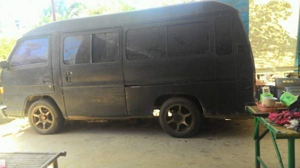 รถตู้ เครื่องเสียง ISUZU BUDDY เครื่อง เจ ออโต้ ติดแก๊ส เครื่องเสียง