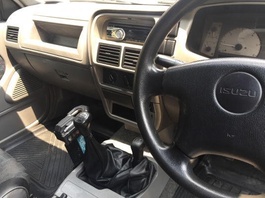 Isuzu rodeo4x4.