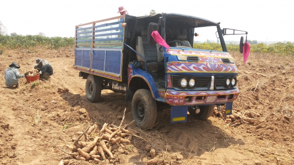 ขายแล้วครับโองเงินมาจอง5000บาทจากคุณโหน่ง ขอบคุณtruck2hand
