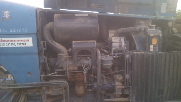 ขายรถไถFORDรุ่น6640สองเพลาคานหน้า NEWHOLLAND เล่ม พร้อมโอน