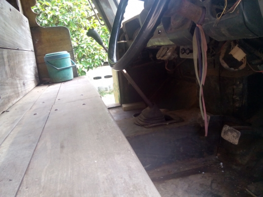 สิบล้อหัวยาว เพลาเดียว ติดเครน3 ตัน  พร้อมใช้งาน   เล่มพร้อม...