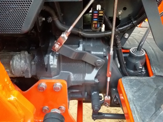 ปัญญาแทรคเตอร์..จัดมาให้ครับ ด่วน!!!คูโบต้า L4508DI พร้อมใบมีดคานบนSD181 ทำงาน1,499ชม.