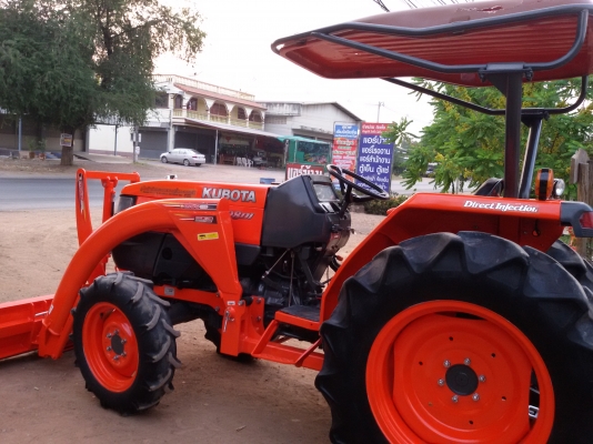 ปัญญาแทรคเตอร์..จัดมาให้ครับ ด่วน!!!คูโบต้า L4508DI พร้อมใบมีดคานบนSD181 ทำงาน1,499ชม.