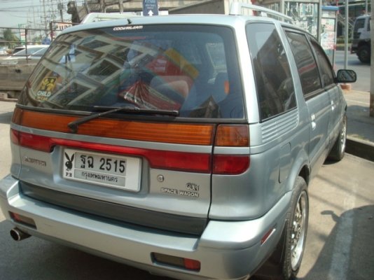 รถครอบครัวถูกๆครับ