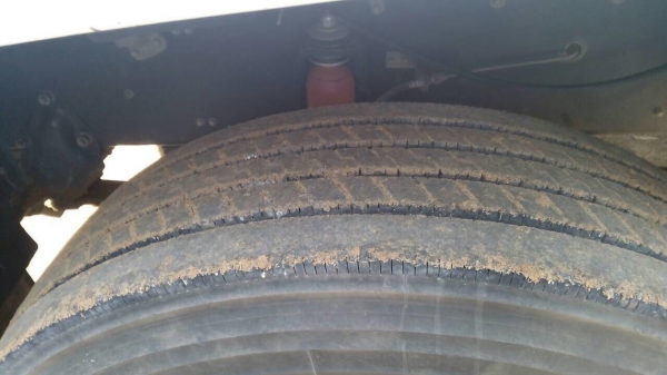 รถอีซุซุ 10 ล้อดั้ม FXZ 270 แรงม้า ปี 47.    สนใจติดต่อ  081 - 6079515