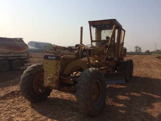 ขายรถเกรด  ขนาดกลาง