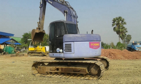 ขายkomatsu128-2สวยเดิมไม่เคยทำสีเก่านอกเอกสารอินวอย