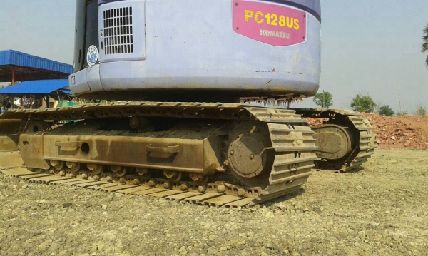 ขายkomatsu128-2สวยเดิมไม่เคยทำสีเก่านอกเอกสารอินวอย ขายkomatsu128-2สวยเดิมไม่เคยทำสีเก่านอกเอกสารอินวอย