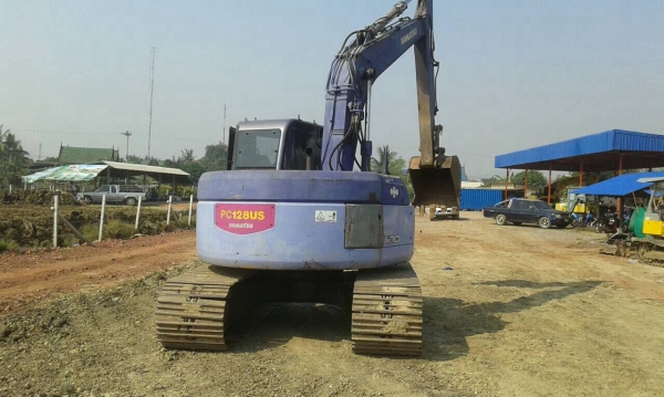 ขายkomatsu128-2สวยเดิมไม่เคยทำสีเก่านอกเอกสารอินวอย ขายkomatsu128-2สวยเดิมไม่เคยทำสีเก่านอกเอกสารอินวอย
