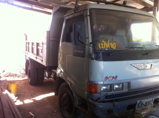 หกล้อ ฮีโน่ FC120ปี40 ดั้มสามมิต 5คิว แอร์ พ.เวอร์ กระจกไฟฟ้า ช่วงล่างใหญ่ สภาพดีสวยบางเดิมๆพร้อมใช้งาน ทะเบียนภาษีเต็มพร้อมโอน