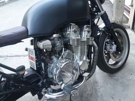 ขาย CB750 Custom เล่มเขียวแท้ๆ ภาษีต่อแล้วถึงปี 60