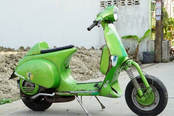วุฒิ นนบุรี ขาย VESPA PX150 รถแต่งซิ่งเครื่องดีราคาถูกๆคับ