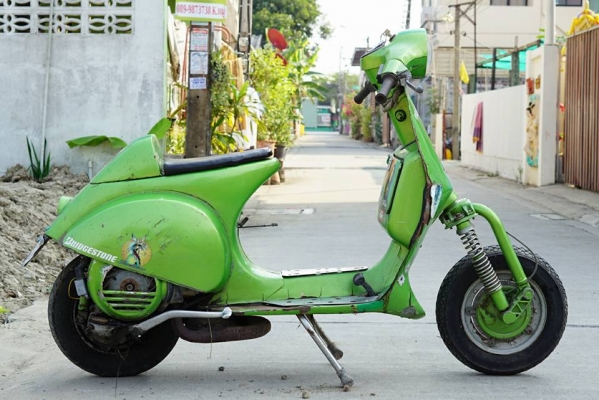 วุฒิ นนบุรี ขาย VESPA PX150 รถแต่งซิ่งเครื่องดีราคาถูกๆคับ