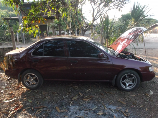 ขาย รถเก๋งนิสสันซันนี่ ขาย รถเก๋งนิสสันซันนี่