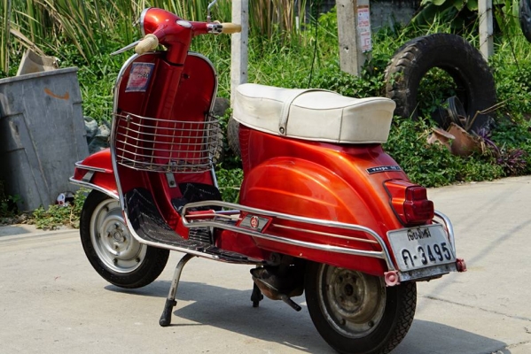 วุฒิ นนบุรี ขาย VESPA Small 90 สีเดิมทะเบียนพร้อมโอนขนส่ง