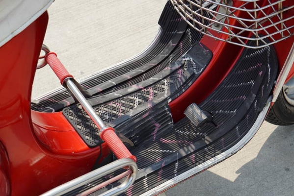 วุฒิ นนบุรี ขาย VESPA Small 90 สีเดิมทะเบียนพร้อมโอนขนส่ง