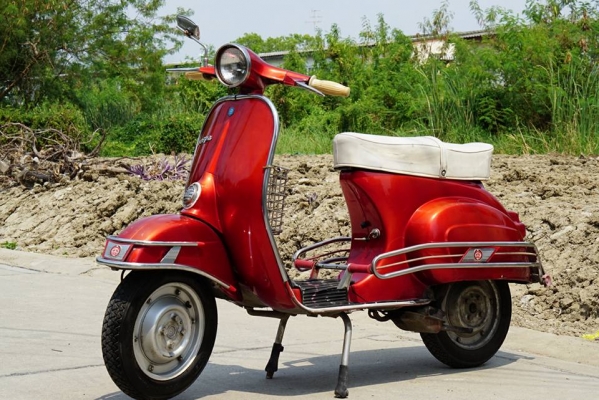 วุฒิ นนบุรี ขาย VESPA Small 90 สีเดิมทะเบียนพร้อมโอนขนส่ง