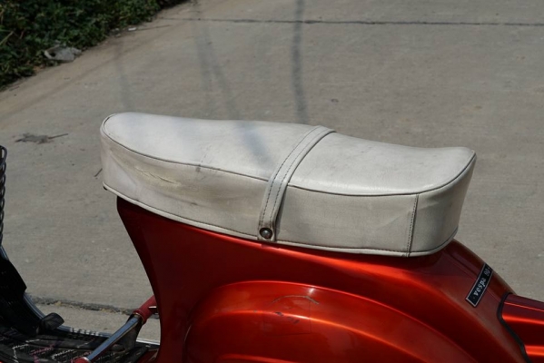 วุฒิ นนบุรี ขาย VESPA Small 90 สีเดิมทะเบียนพร้อมโอนขนส่ง