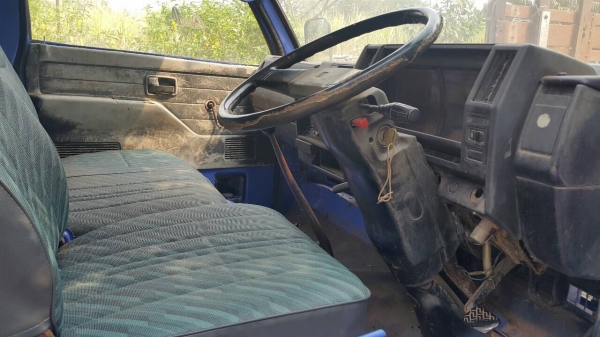 ขาย 6 ล้อดั้มเล็ก NKR57E เครื่อง 4BE1 110 แรงม้า คัสซีสวยตลอดเส้น พวงมาลัยพาวเวอร์ ทะเบียนพร้อมโอน