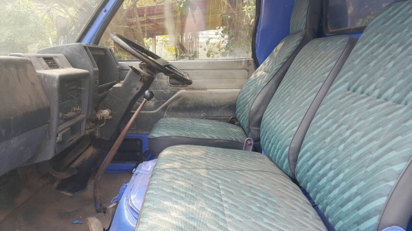 ขาย 6 ล้อดั้มเล็ก NKR57E เครื่อง 4BE1 110 แรงม้า คัสซีสวยตลอดเส้น พวงมาลัยพาวเวอร์ ทะเบียนพร้อมโอน