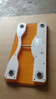 เครื่องชั่งน้ำหนักดิจิตอล Disney By Pooh รับน้ำหนักได้ถึง 180 กก. ความละเอียด 100 กรัม วัสดุเป็นกระจกแบบทนแรงกดได้สูง