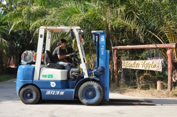 ขายFORKLIFT TCM FG25(2.5ตัน) เสา3เมตร สวยเดิมจากญี่ปุ่น ยังไม่เคยใช้ในไทย 155,000เท่านั้น!!