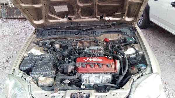 ขายด่วนครับ รถเก๋ง HONDA CIVIC ตาโต ปี98 เครื่อง1.6 เกียรAUTO ขายเป็นอะไหล่ ครับ