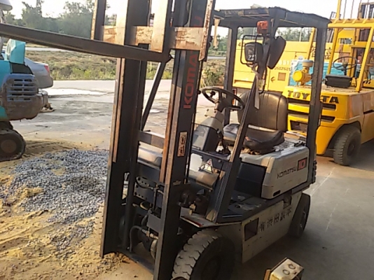 ขายรถยก ขนาด 1ตัน komatsu