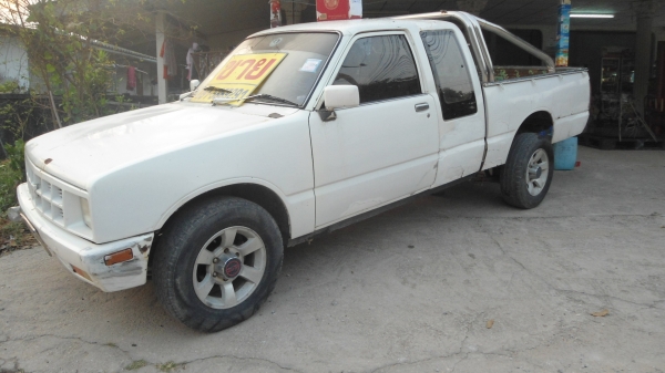 ขายอีซูซุเครื่องมังกร พวงมาลัยพาวเวอร์ ชุดแอร์มี  เครื่องดี  คัชซีดี