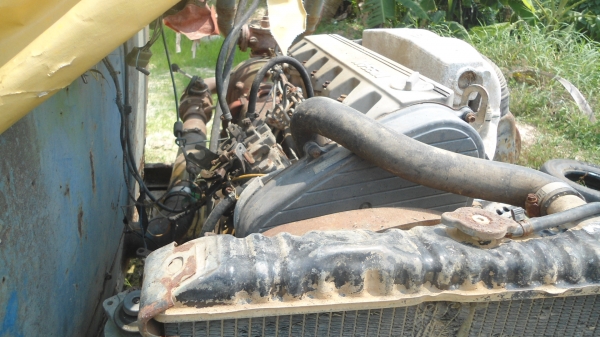 ขายถังน้ำราคาเบาๆ พร้อมอุปกรณ์ ครบ เครื่องยนต์ นิสสัน 6สูบ ปั้ม4นิ้ว พร้อมหัวยิง